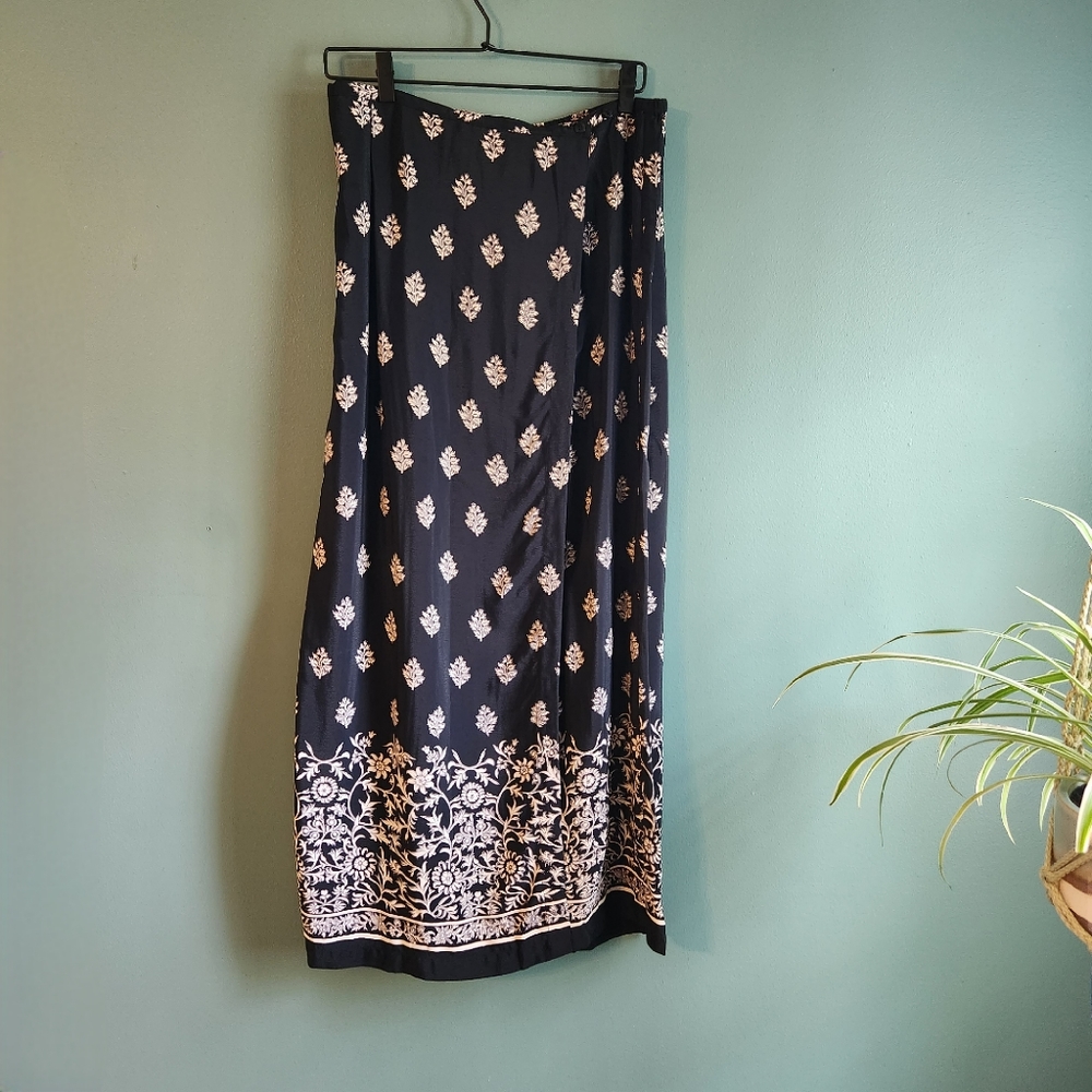 JM Collection black floral maxi skirt women's medium 90s Y2K